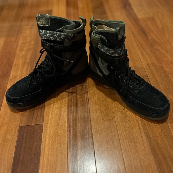 Sz 14-Nike SF-AF1 High Camo Black Olive
Excellent condition - Picture 7 of 9